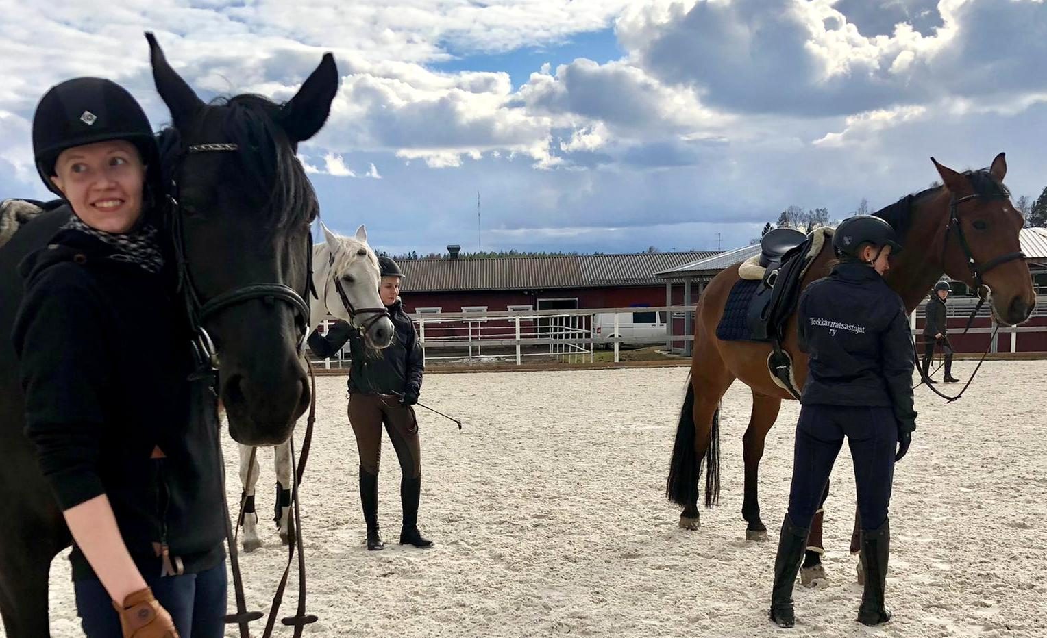 Istunta ja siirtymiset -kurssi 5.3-9.4.2021