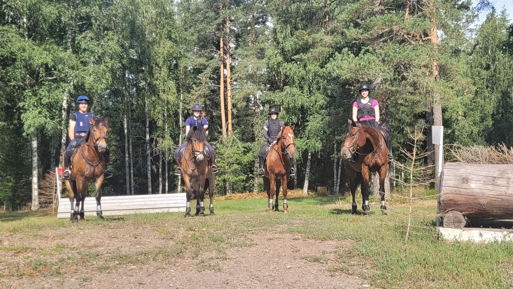 Ypäjän maastoesteleiri 2022